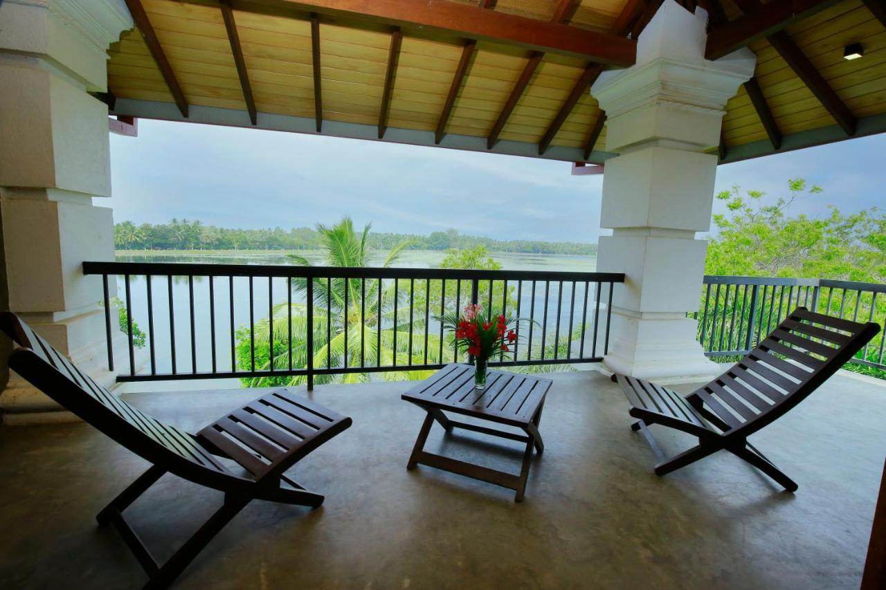 Diya Dahara Lake Resort Yala Extérieur photo