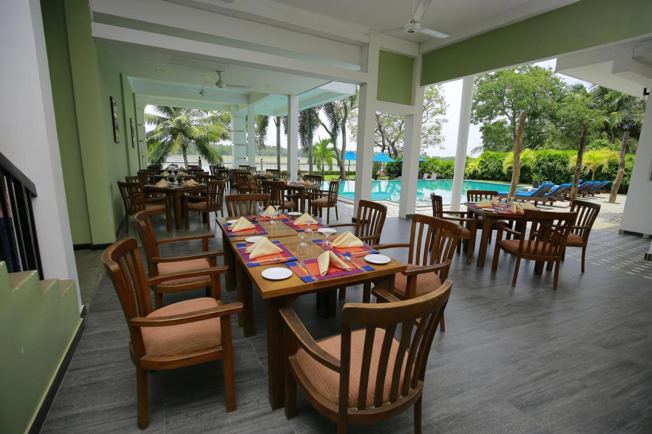 Diya Dahara Lake Resort Yala Extérieur photo