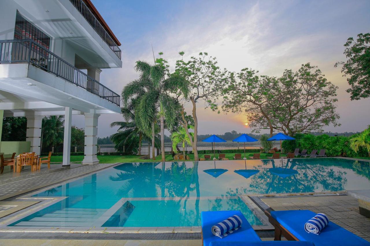 Diya Dahara Lake Resort Yala Extérieur photo
