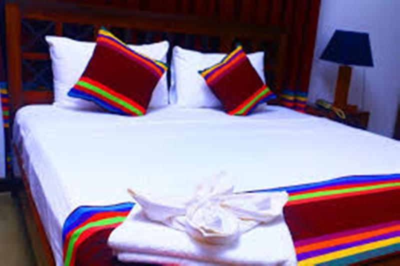 Diya Dahara Lake Resort Yala Extérieur photo